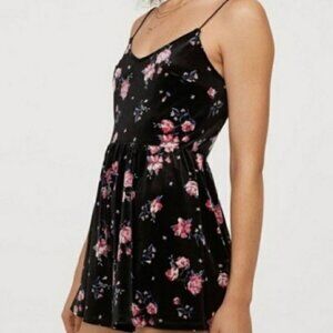 H&M Black Floral Velvet Romper